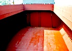 Single-deck bulk carrier for the carriage of general cargo