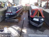 Service: DRY DOCKS AVAILABLE ON COVENTRY CANAL